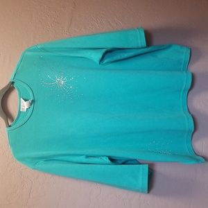 ROCHELLE 2X Aqua round neck Tee w/3/4 sleeves, rhinestone decor GUC  CL#20N